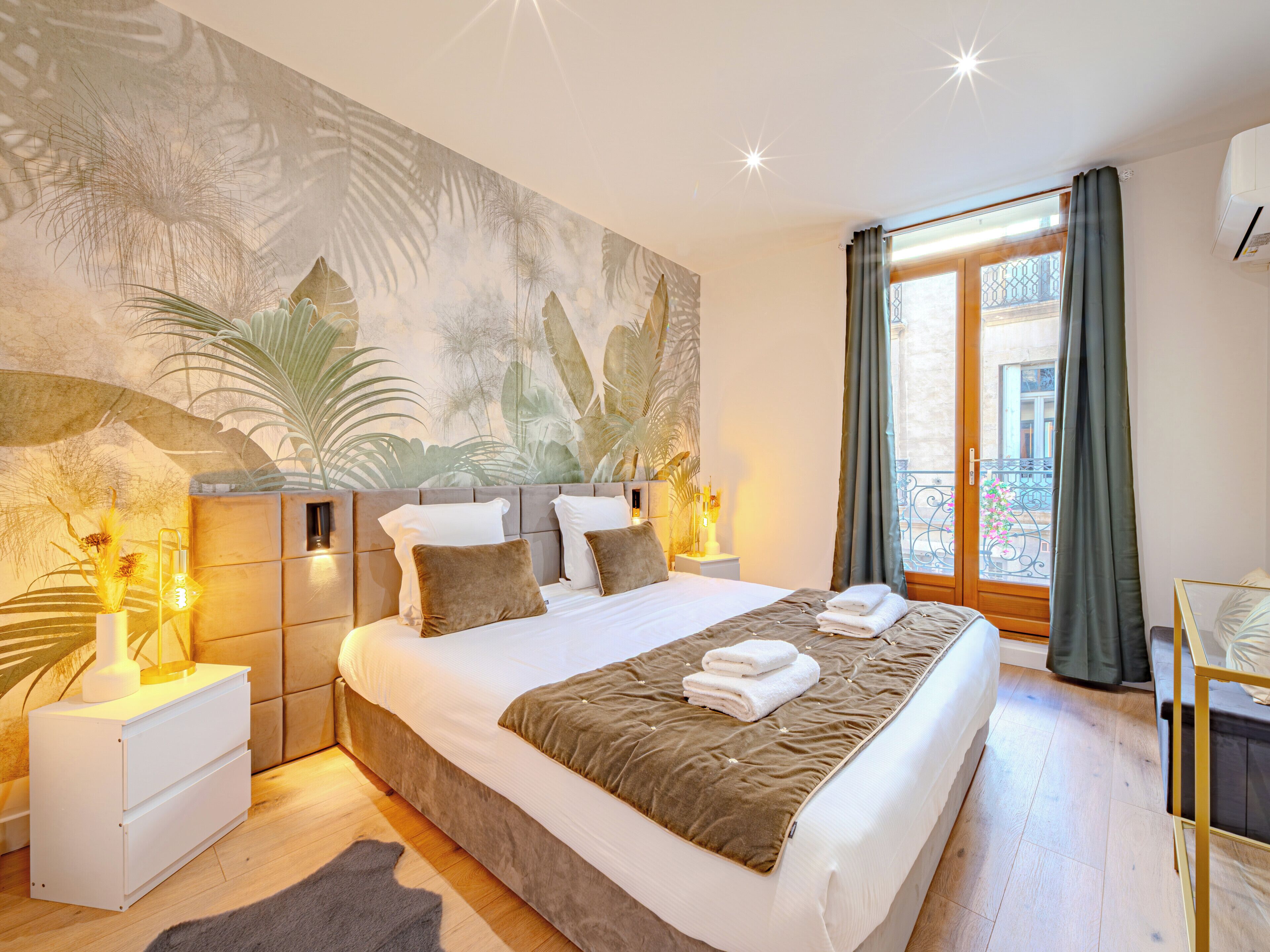 1 chambre, fer et planche à repasser, lit parapluie, Wi-Fi