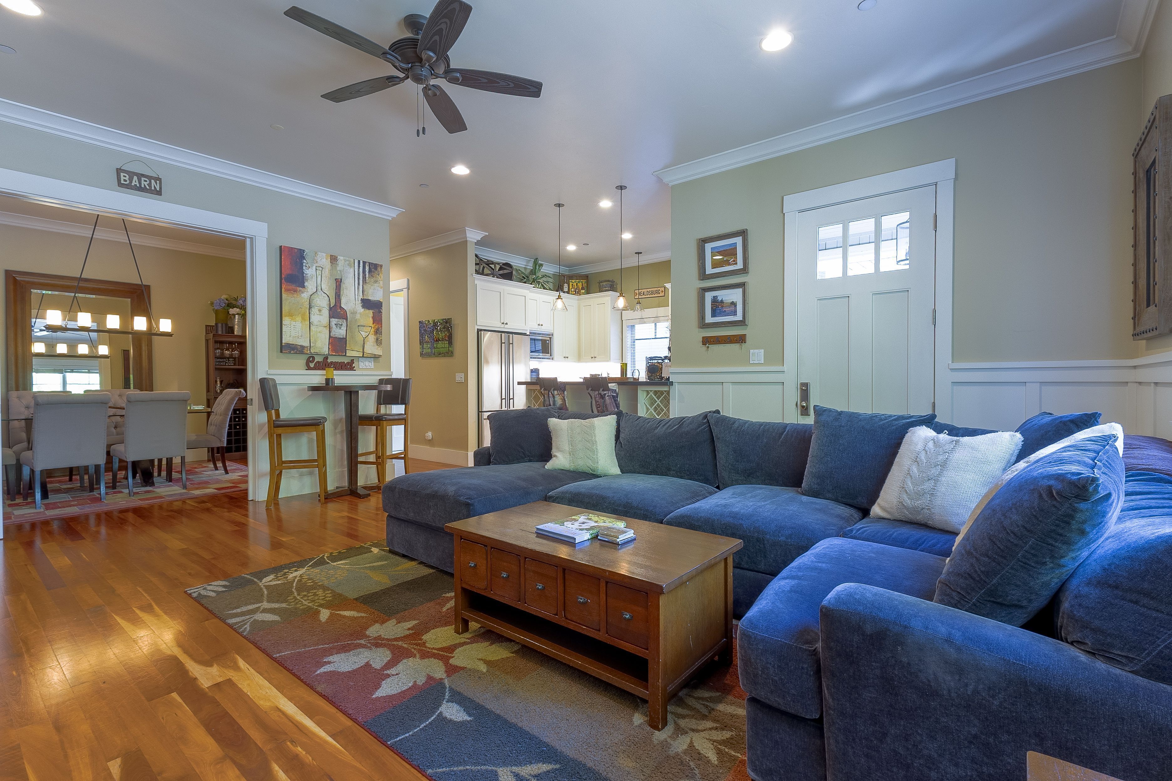 TV, fireplace, books, stereo