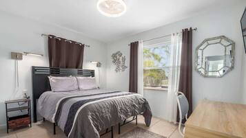 2 slaapkamers, een strijkplank/strijkijzer, wifi, beddengoed