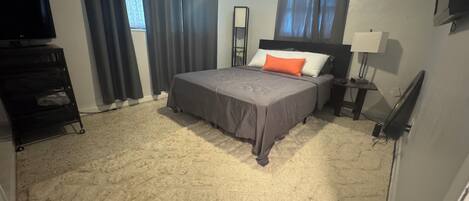 2 室のベッドルーム、WiFi、ベッドシーツ