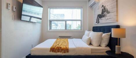 1 chambre, fer et planche à repasser, Wi-Fi, draps fournis