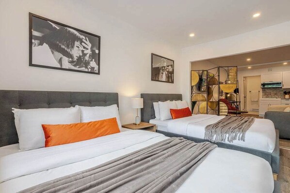 Bügeleisen/Bügelbrett, WLAN, Bettwäsche