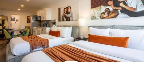 1 habitación, tabla de planchar con plancha, wifi y ropa de cama