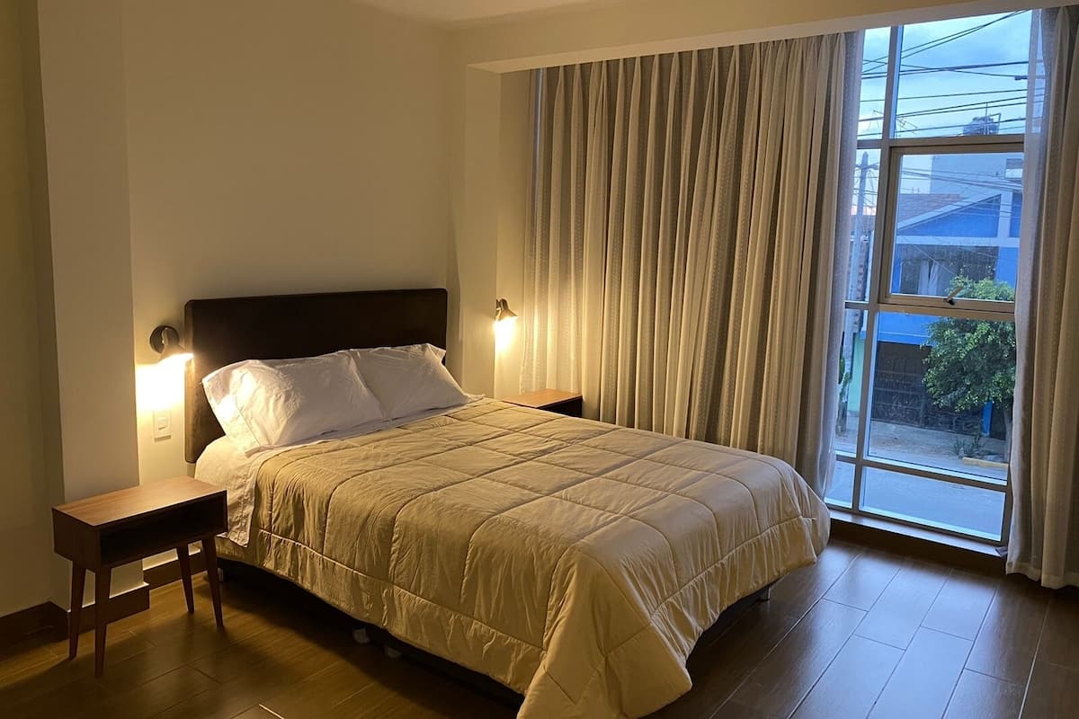 Escritorio y wifi gratis