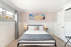1 habitación, tabla de planchar con plancha, wifi gratis y ropa de cama 
