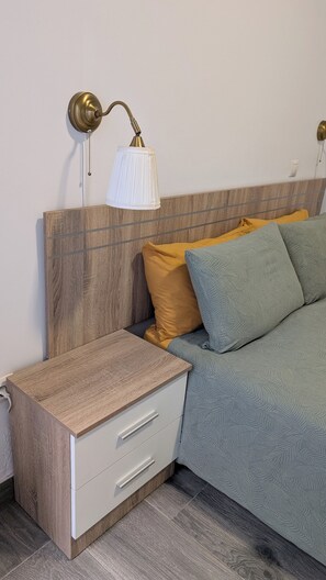 Bügeleisen/Bügelbrett, Internetzugang, Bettwäsche