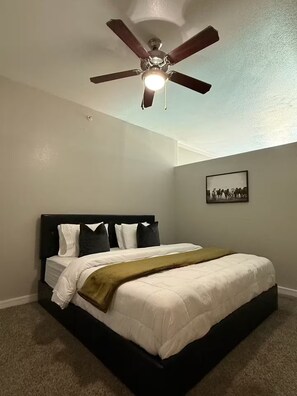 1 chambre, fer et planche à repasser, Wi-Fi, draps fournis