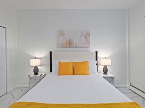 2 bedrooms, internet, bed sheets - Charming 2-Bedroom Apartment Min to NYC up to 6 Guest (Union City)