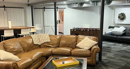 Relax & Play! Spacious 1BR Game Room & Trails