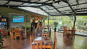Restaurant - Cabañas Green House (San Vito)