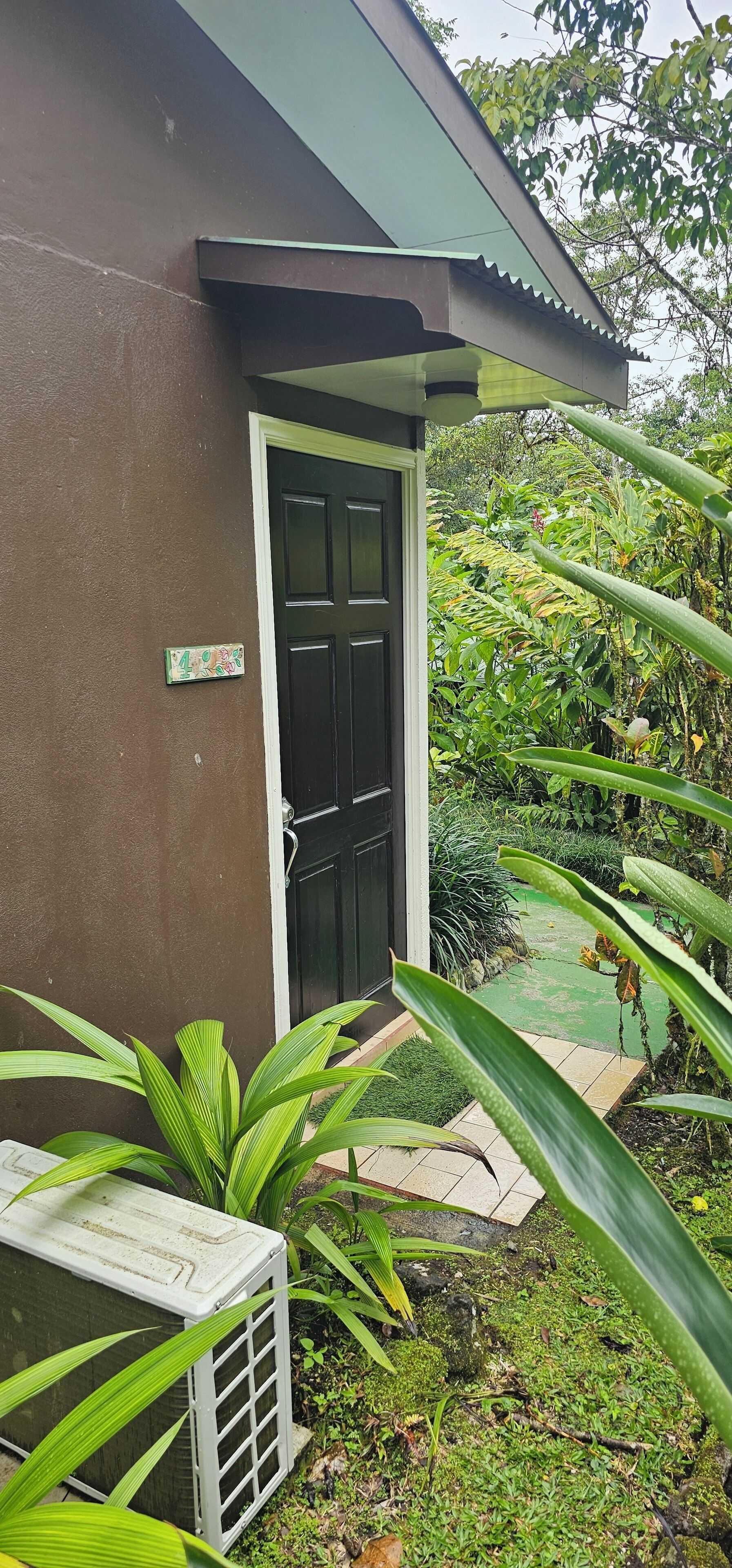 舒適三人房, 露台, 花園景 | 免費 Wi-Fi、方便輪椅出入