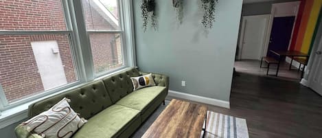 تلفزيون، مكتب