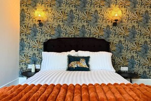 3 bedrooms, iron/ironing board, free WiFi - Smart 3-Bed in Hexham-Ideal for Workers & Families (Hexham)