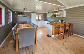 Dining - Gorgeous home in Eggedal with sauna (Eggedal)