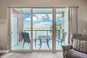 Interior - Waterview at Delton Grand (Wisconsin Dells)