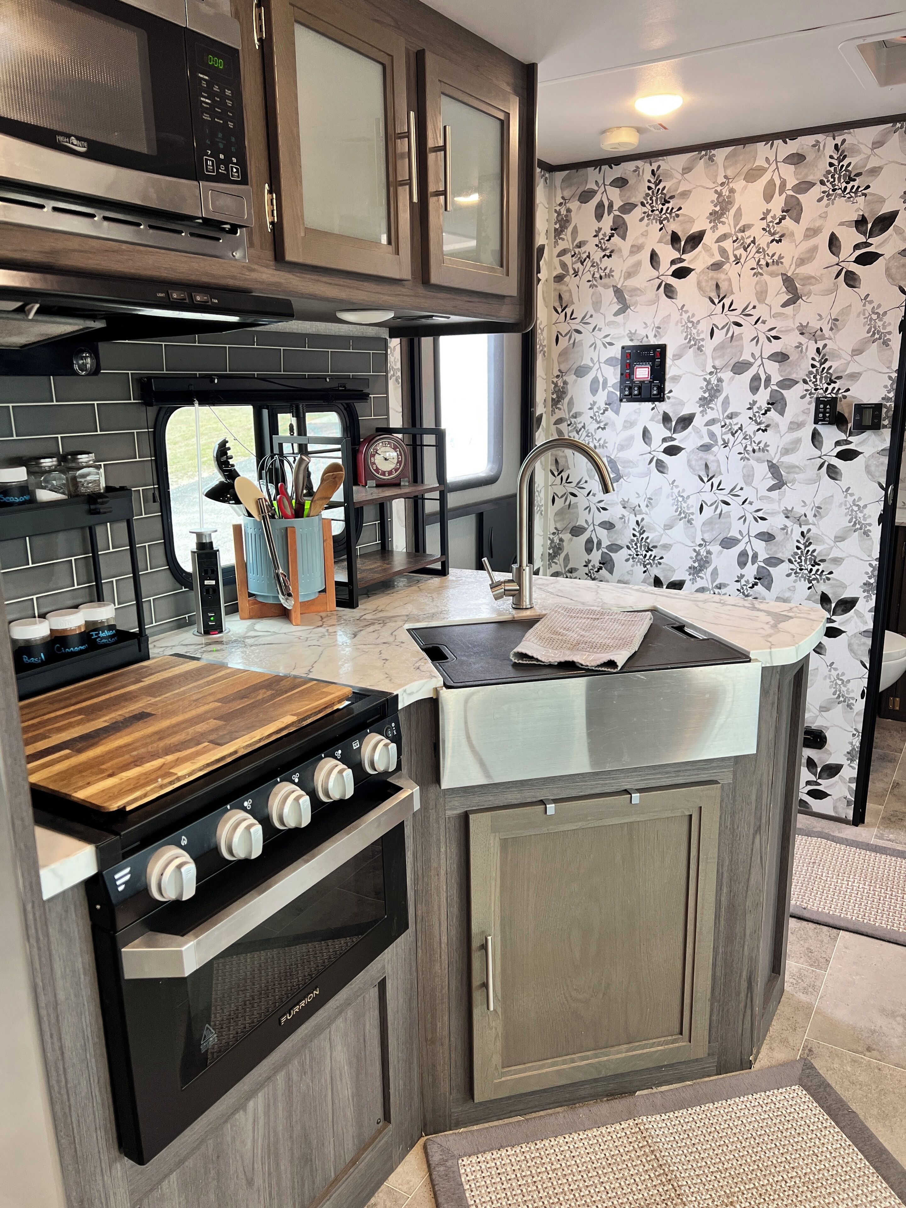 Microwave, oven, stovetop