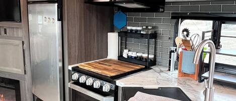 ميكروويف، فرن، موقد طهي مسطح