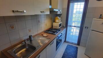 Mikrowelle, Ofen, Herdplatte, GeschirrspĂŒler