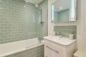 House | Bathroom