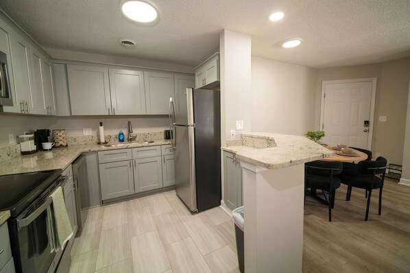 微波爐、焗爐、爐具、洗碗機