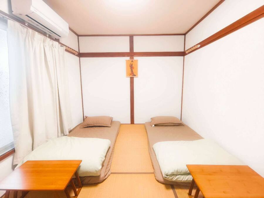 Classic Room, Non Smoking, for guests aged 18-55 only. | Free WiFi, bed sheets