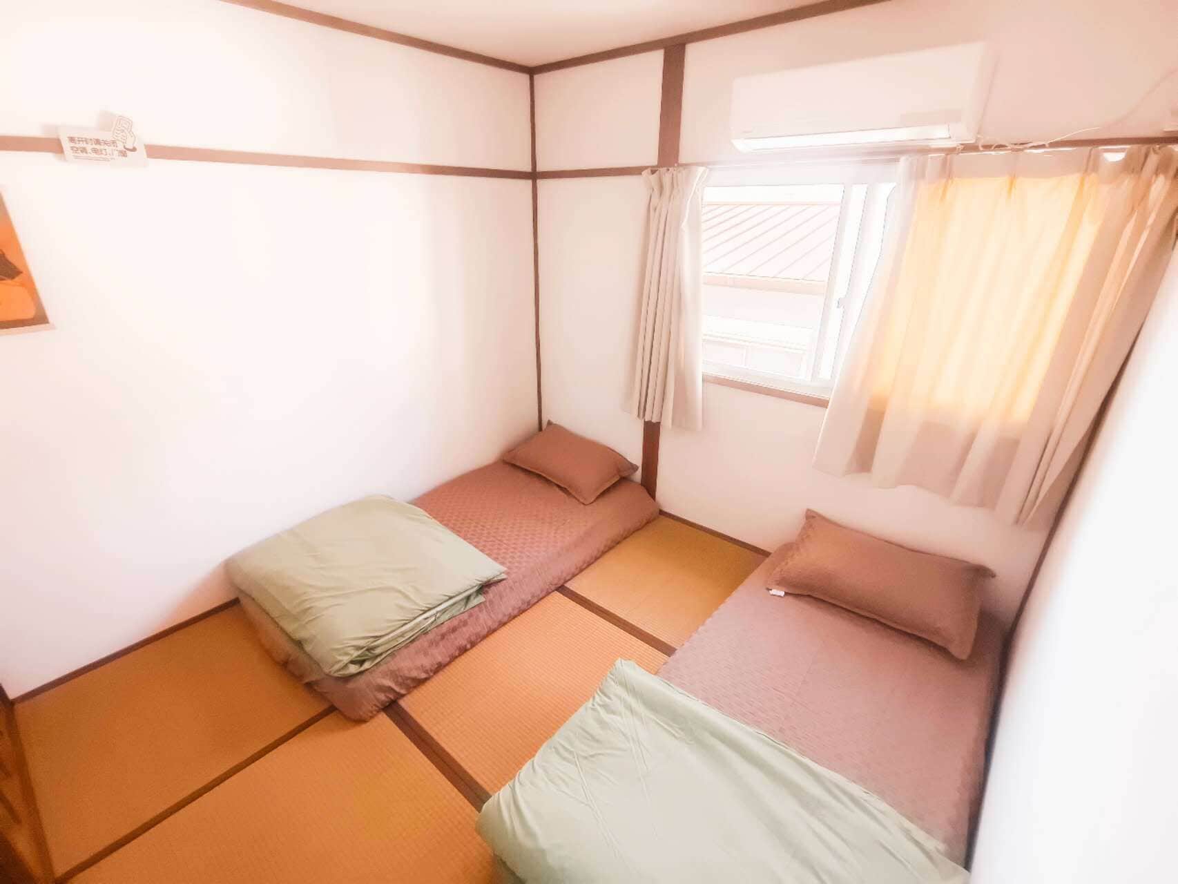 Camera Economy, non fumatori | Wi-Fi gratuito, lenzuola