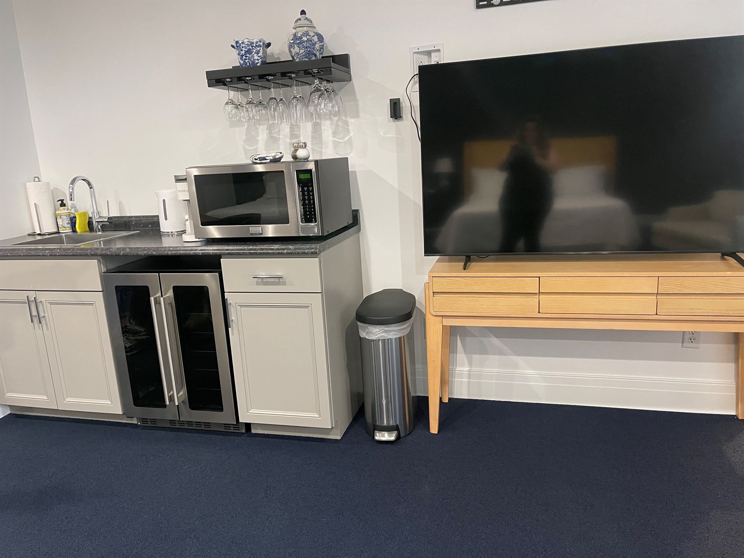 Microondas y cafetera y tetera 