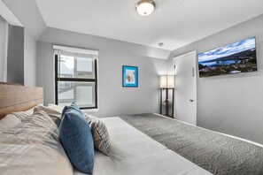 2 habitaciones, tabla de planchar con plancha, wifi y ropa de cama