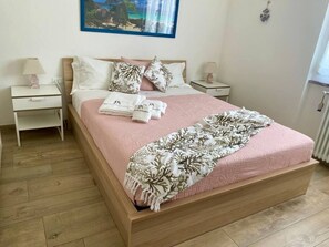 Apartment - Seaside Escape With Balcony Views (Portovenere)