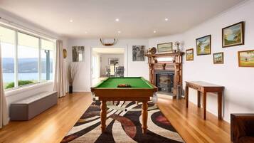 غرفة الألعاب