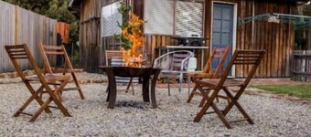 Lawrence Creek Cottage