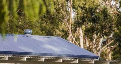 Lawrence Creek Cottage