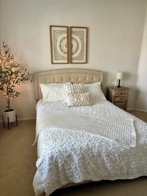 3 bedrooms, iron/ironing board, free WiFi, bed sheets