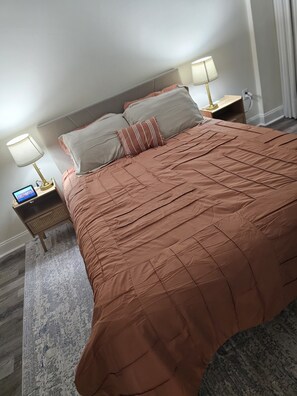 1 bedroom, iron/ironing board, free WiFi, wheelchair access