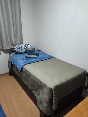 واي فاي مجانًا وملاءات أسرّة