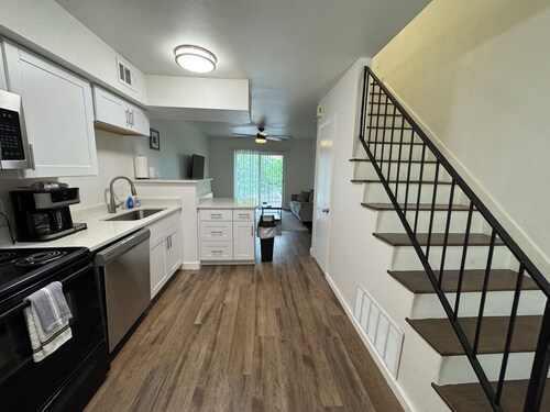 2 BR Little Rock Gem near UAMS #B