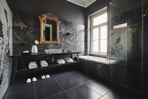 Shower, towels, soap, shampoo