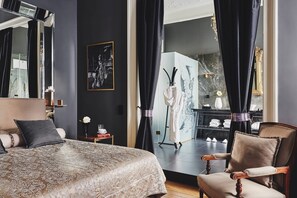 Zimmersafe, Bügeleisen/Bügelbrett, Reisekinderbett, kostenloses WLAN