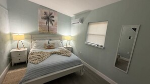 Deluxe huis, privézwembad, uitzicht op tuin | Een kluis op de kamer, een strijkplank/strijkijzer, gratis wifi