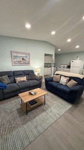 Tropical 2 Bed Beach Villas Unit A