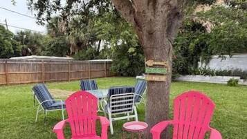 Habitación Deluxe doble, vistas al jardín | Terraza o patio