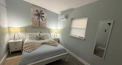 Tropical 2 Bed Beach Villas Unit A
