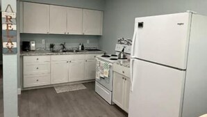 Unclassified image, 5 of 25, button - Tropical 2 Bed Beach Villas Unit A (Cocoa Beach)