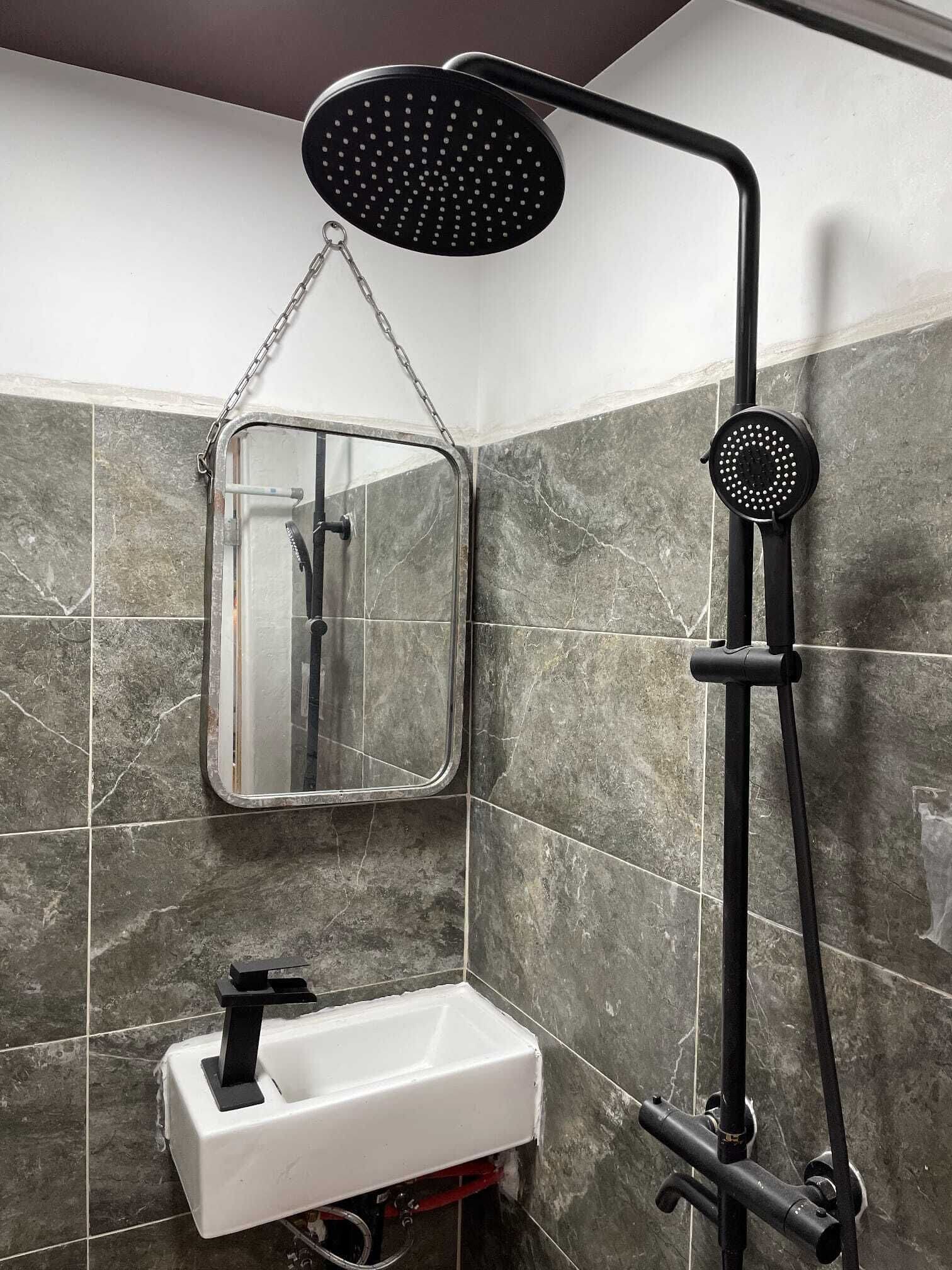 Toallas y papel higiénico