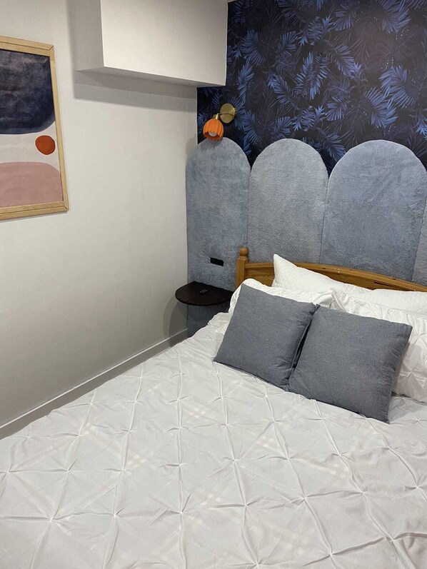 1 bedroom, free WiFi, bed sheets