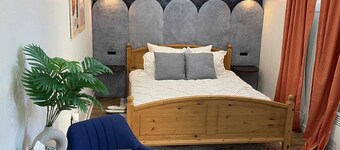 Private bedroom in Chambly | Waterfront | 30 minutes from Montreal