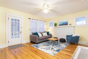 Smart TV, DVD player, books