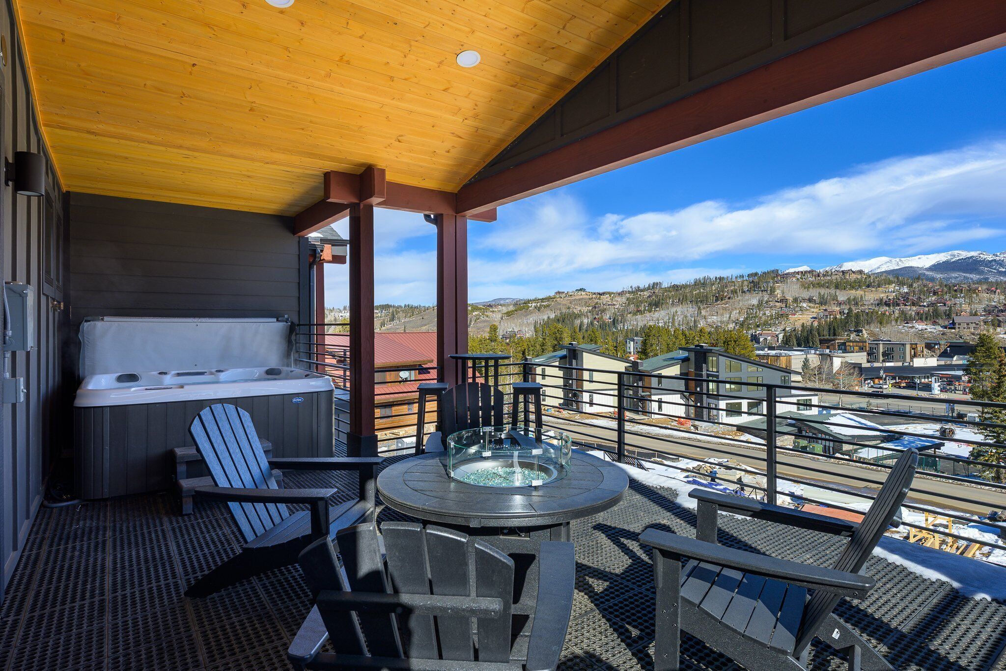 Tina de hidromasaje al aire libre