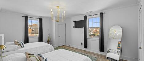 4 bedrooms, iron/ironing board, free WiFi, bed sheets