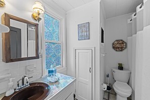 تجهيزات دش، مجففات شعر، مناشف